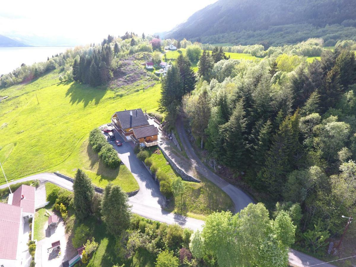 Kvernesfjorden Apartments Steinsgrenda Exterior foto